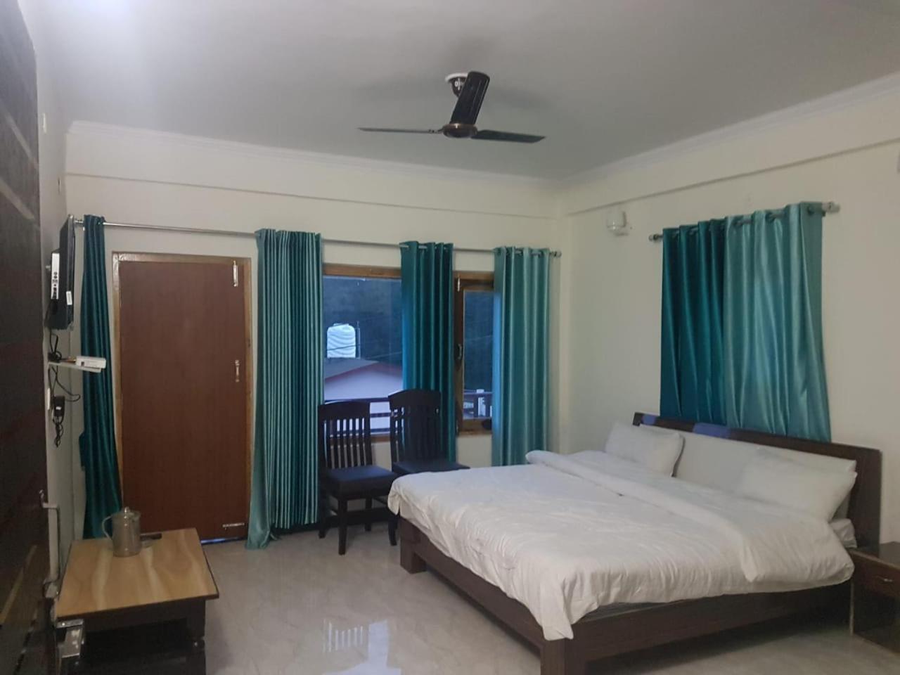 Oyo 23298 Hotel Uttaranchal Inn Nainital Exterior photo
